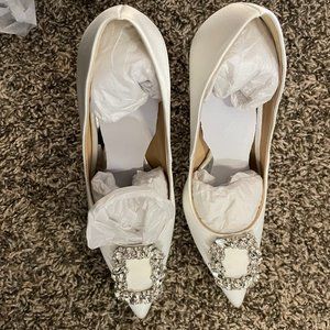 Badgley Mischka Cher Crystal Embellished Pump - White 8